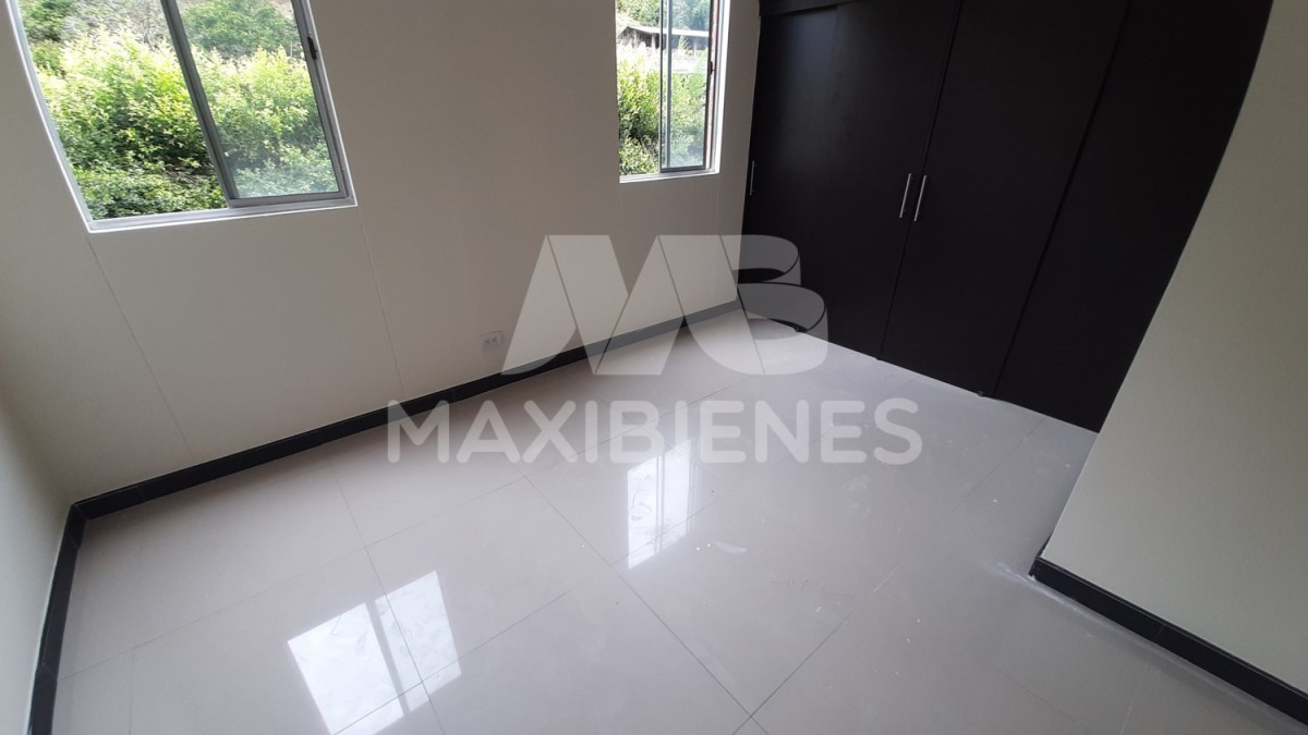 Apartamento en venta en Rodeo Alto, Medellín · foto 4 de 9