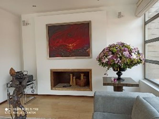 Apartamento de 3 alcobas en venta en Chicó Reservado, Bogotá, 207 m² · foto 3 de 24