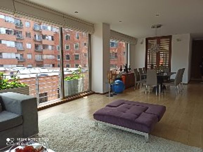 Apartamento de 3 alcobas en venta en Chicó Reservado, Bogotá, 207 m² · foto 4 de 24