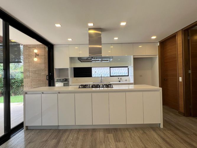 Casa de 3 alcobas en venta en Llano Grande, Rionegro, 267 m² · foto 6 de 19