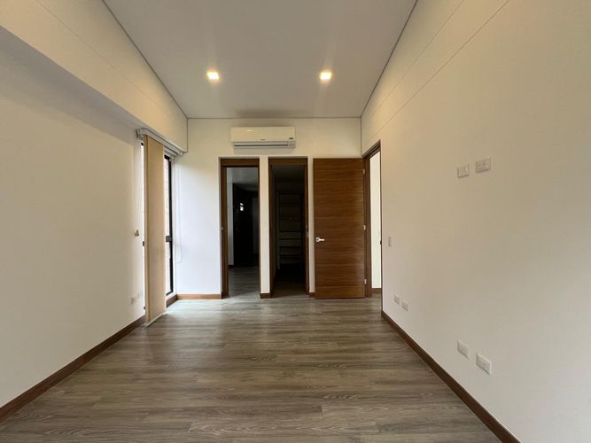 Casa de 3 alcobas en venta en Llano Grande, Rionegro, 267 m² · foto 9 de 19