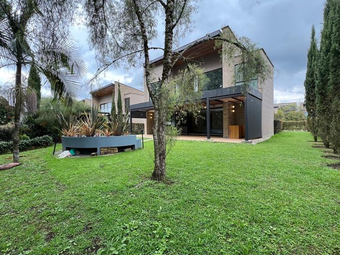 Casa de 3 alcobas en venta en Llano Grande, Rionegro, 267 m² · foto 19 de 19