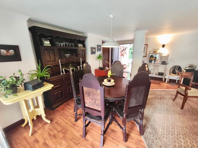 Casa de 3 alcobas en venta en El Poblado, Medellín, 200 m² · foto 4 de 24