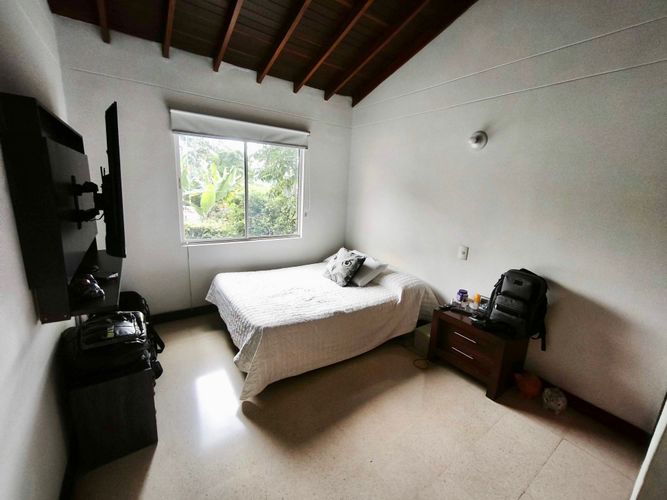Casa de 3 alcobas en venta en El Poblado, Medellín, 200 m² · foto 22 de 24