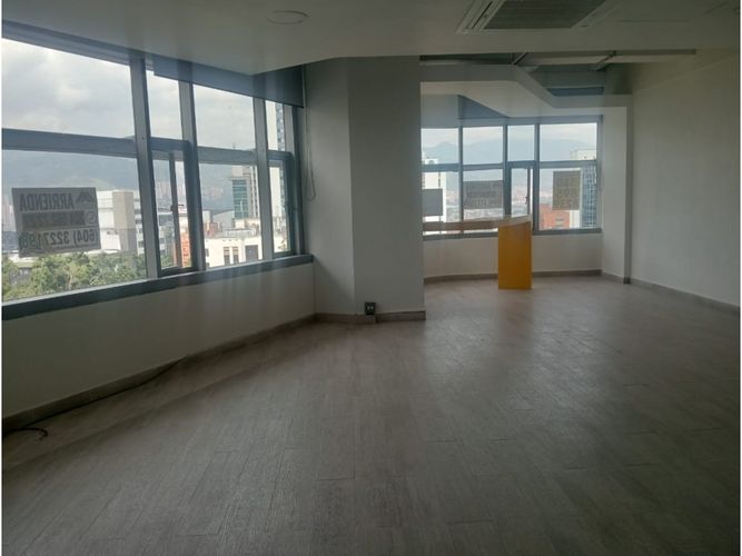 Apartaestudio en arriendo en Milla De Oro, Medellín, 70 m² · foto 5 de 9