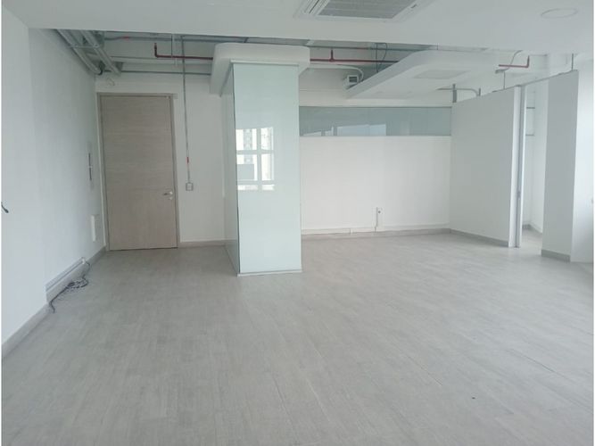 Apartaestudio en arriendo en Milla De Oro, Medellín, 70 m² · foto 7 de 9