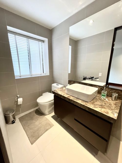 Apartamento de 3 alcobas en venta en Montearroyo, Bogotá, 230 m² · foto 2 de 16
