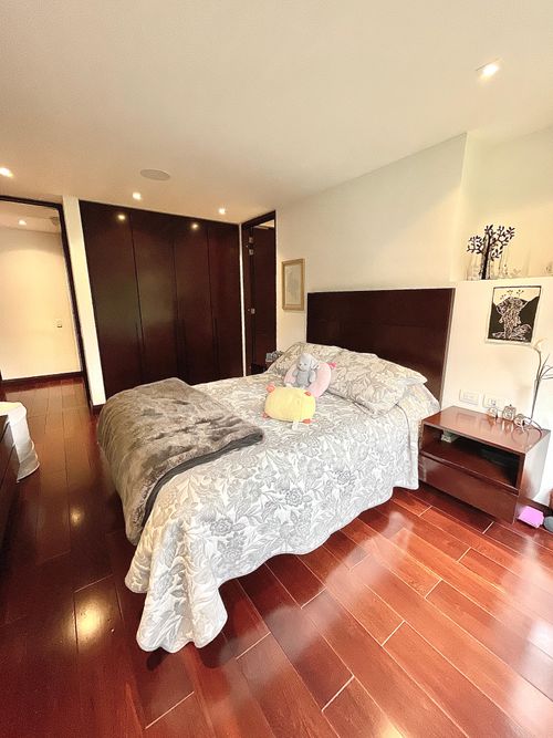 Apartamento de 3 alcobas en venta en Montearroyo, Bogotá, 230 m² · foto 16 de 16