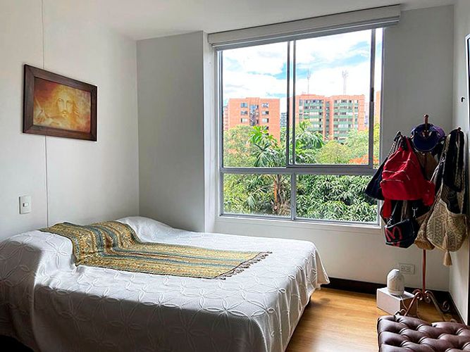 Apartamento de 3 alcobas en arriendo en El Poblado, Medellín, 164 m² · foto 11 de 13