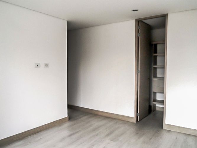 Apartamento de 3 alcobas en arriendo en El Poblado, Medellín, 140 m² · foto 11 de 16