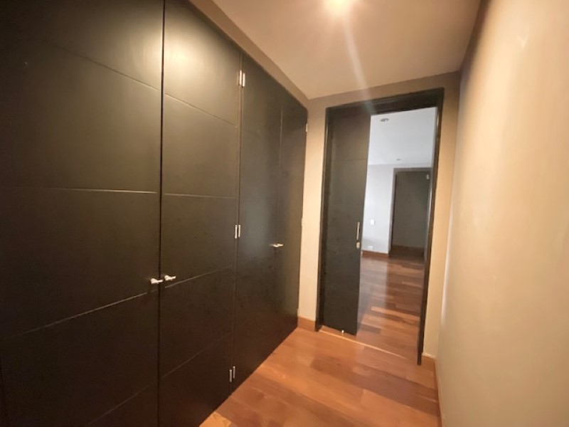 Apartamento en venta en El Poblado, Medellín · foto 19 de 24