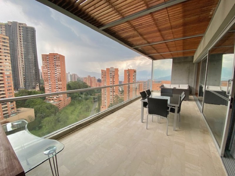 Apartamento en venta en El Poblado, Medellín · foto 23 de 24