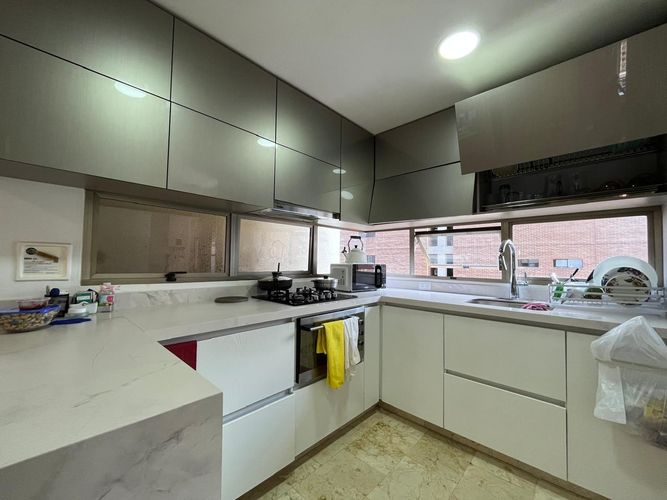 Apartamento de 2 alcobas en venta en El Poblado, Medellín, 135 m² · foto 10 de 17