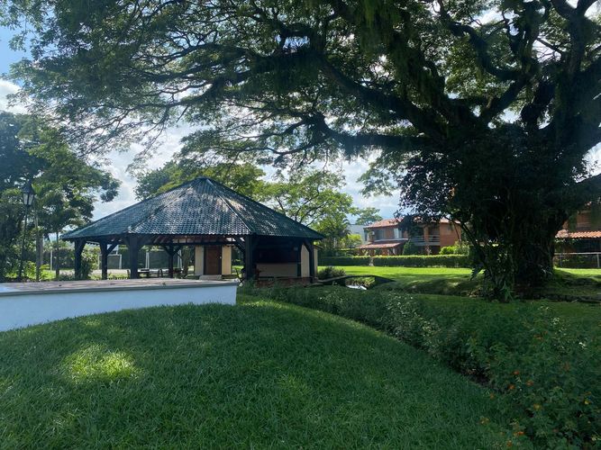Casa de 3 alcobas en venta en Las Mercedes, Jamundí, 250 m² · foto 7 de 24