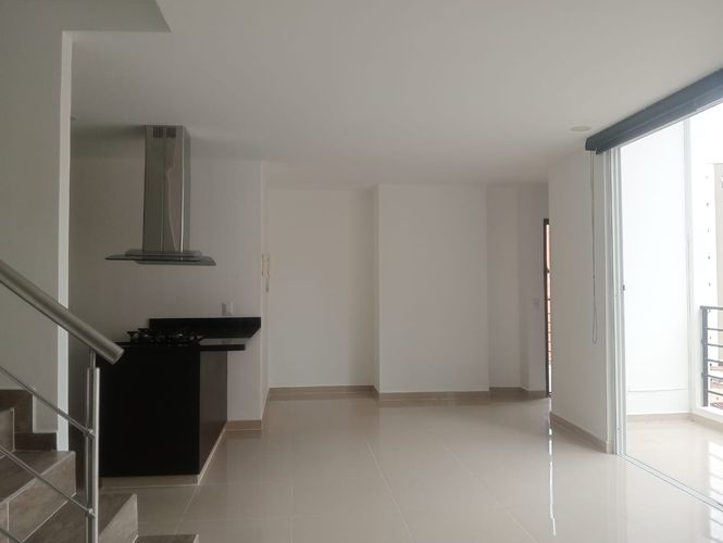 Apartamento de 4 alcobas en arriendo en Laureles, Medellín, 130 m² · foto 4 de 18