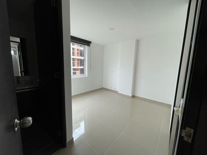 Apartamento de 4 alcobas en arriendo en Laureles, Medellín, 130 m² · foto 12 de 18