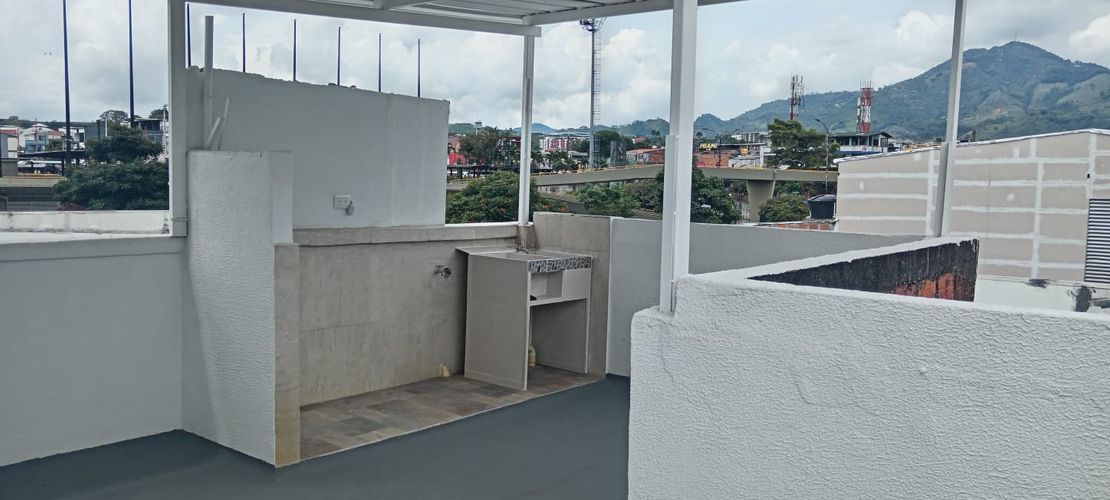 Edificio en venta en Guadalupe, Pereira, 389 m² · foto 4 de 12