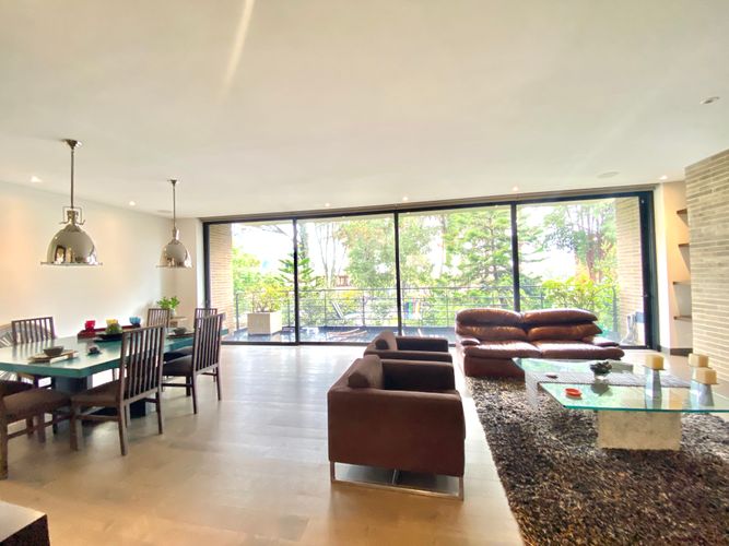 Casa de 3 alcobas en venta en Santa Barbara Alta, Bogotá, 363 m² · foto 4 de 24