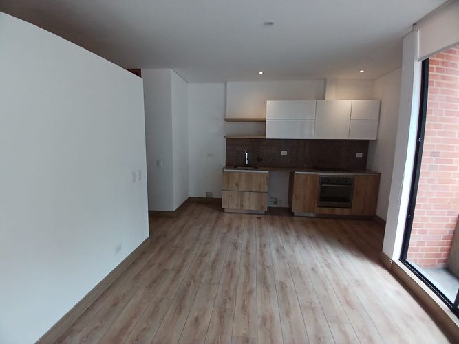 Apartamento de 1 alcoba en venta en El Refugio, Bogotá, 55 m² · foto 4 de 24
