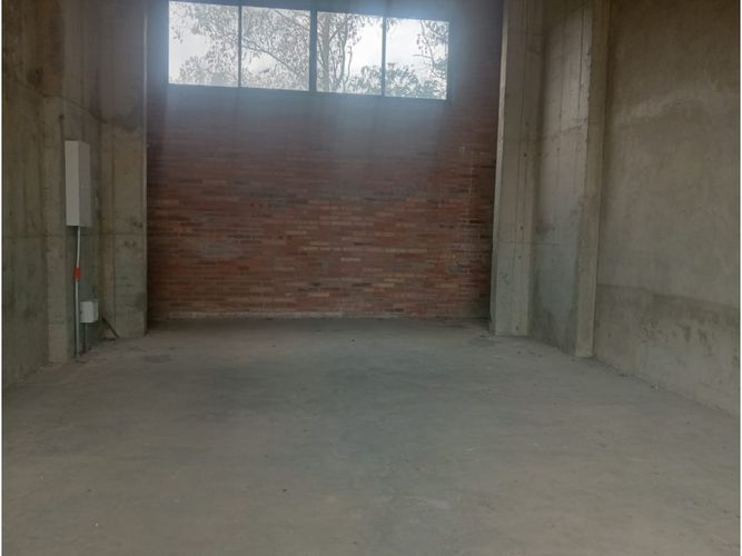 Local en arriendo en Santa Elena, El Retiro, 90 m² · foto 2 de 3
