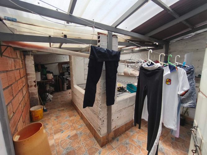 Casa de 5 alcobas en venta en Florida Nueva, Medellín, 205 m² · foto 19 de 20