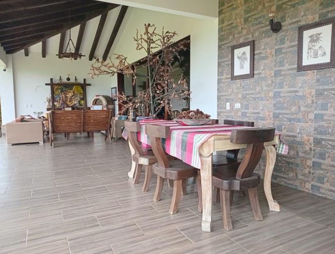 Casa de 4 alcobas en arriendo en Guarne, 500 m² · foto 5 de 19