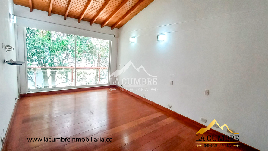Casa de 4 alcobas en arriendo en Bosques De San Jorge, Envigado, 350 m² · foto 12 de 21