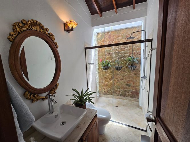 Casa de 3 alcobas en venta en Vallano, Sabaneta, 186 m² · foto 13 de 24