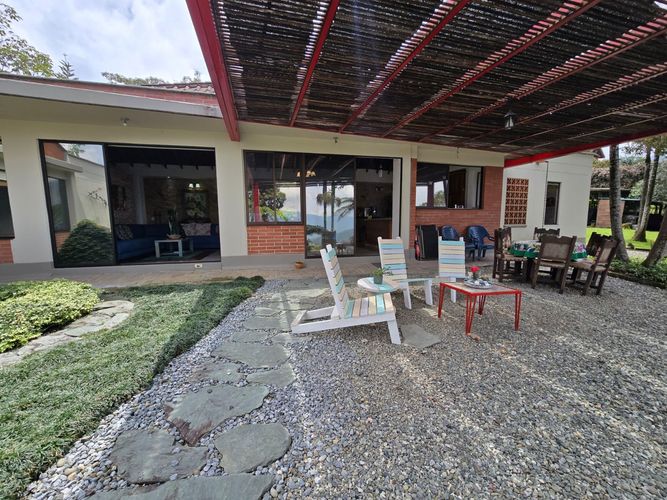 Casa de 3 alcobas en venta en Vallano, Sabaneta, 186 m² · foto 16 de 24