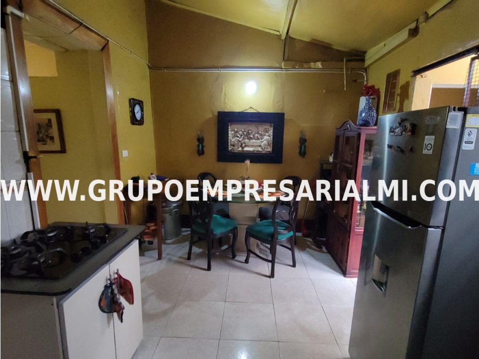 Apartaestudio en venta en La america, Medellín 3