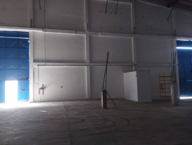 Bodega en arriendo en La Floresta, Barranquilla, 750 m² · foto 3 de 5