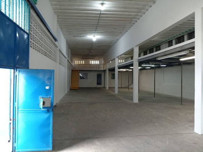 Bodega en arriendo en La Floresta, Barranquilla, 750 m² · foto 5 de 5