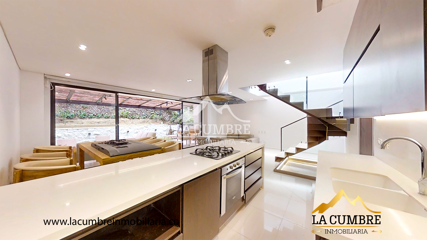 3BR House in Loma del Esmeraldal (190 m²) - 3