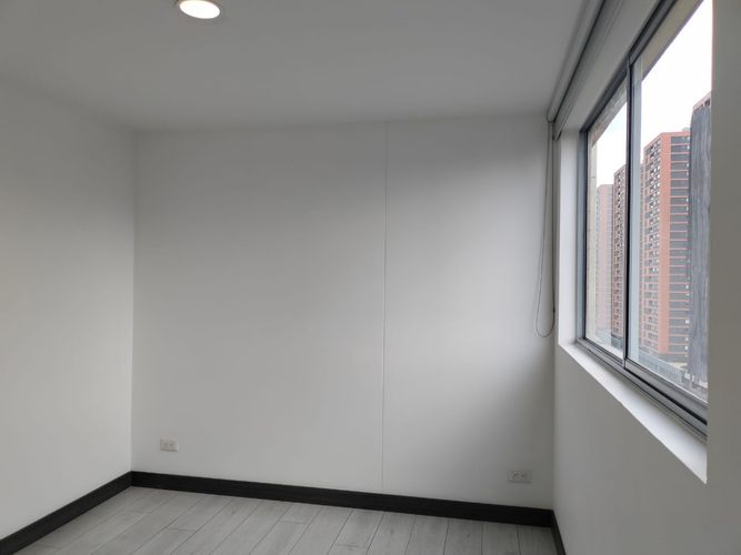 Apartamento de 2 alcobas en arriendo en El Poblado, Medellín, 84 m² · foto 12 de 17