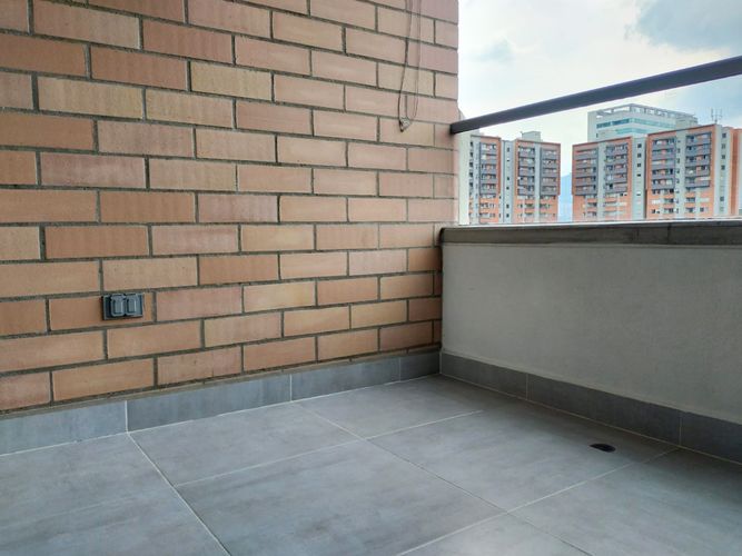 Apartamento de 2 alcobas en arriendo en El Poblado, Medellín, 84 m² · foto 17 de 17