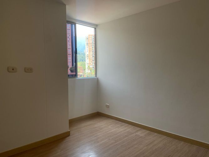 Apartamento de 3 alcobas en arriendo en San Jose, Sabaneta, 92 m² · foto 10 de 20