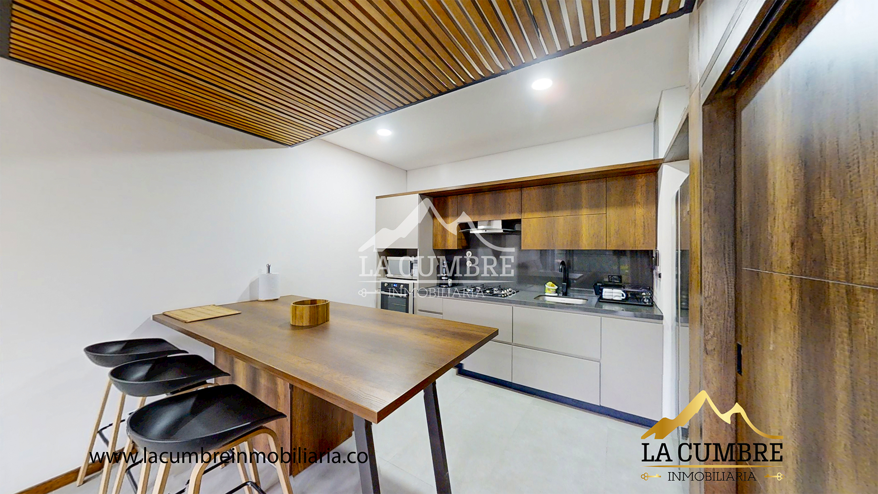Apartamento en venta en Altos Del Poblado, Medellín · foto 5 de 14