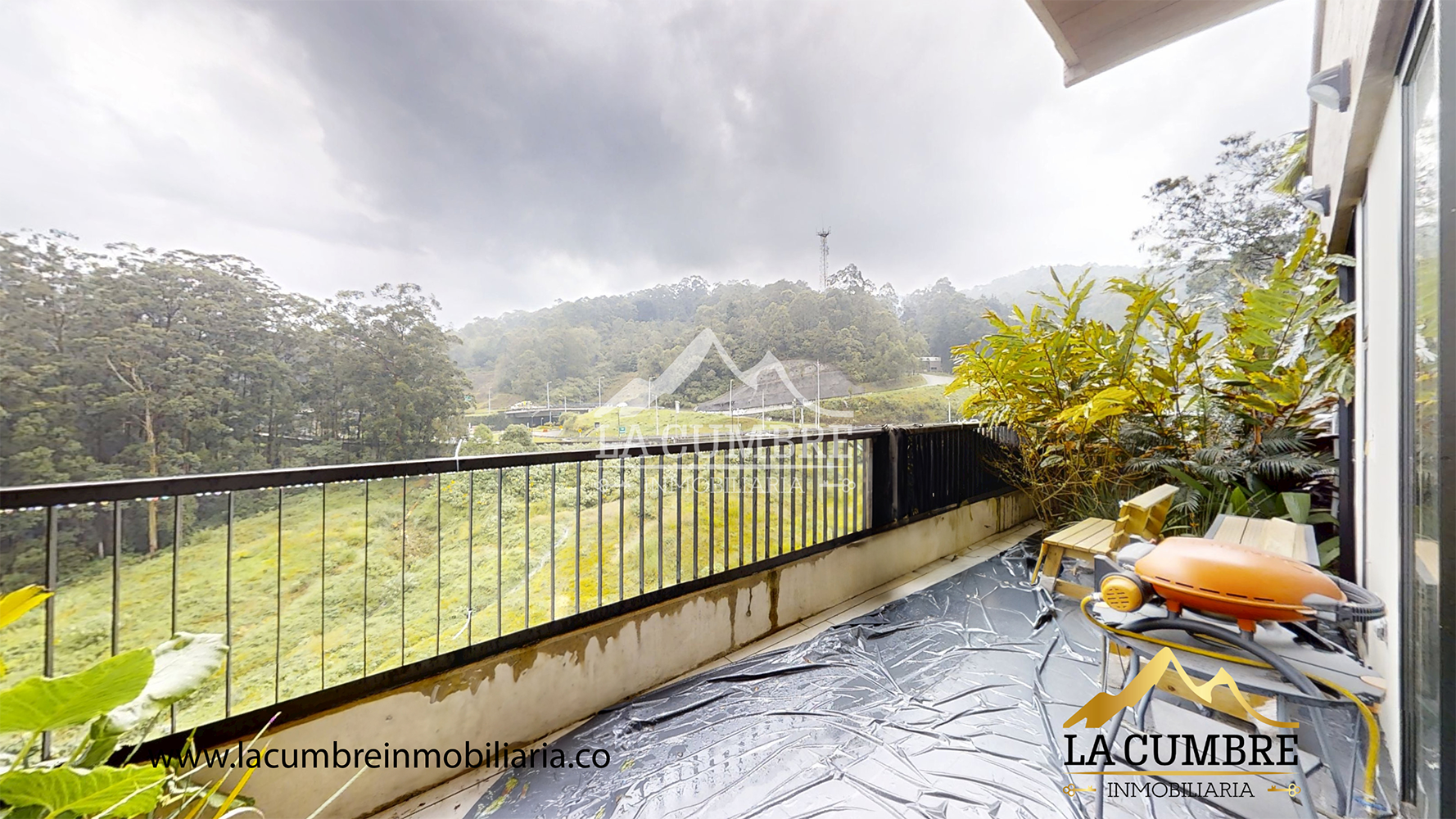 Apartamento en venta en Altos Del Poblado, Medellín · foto 8 de 14