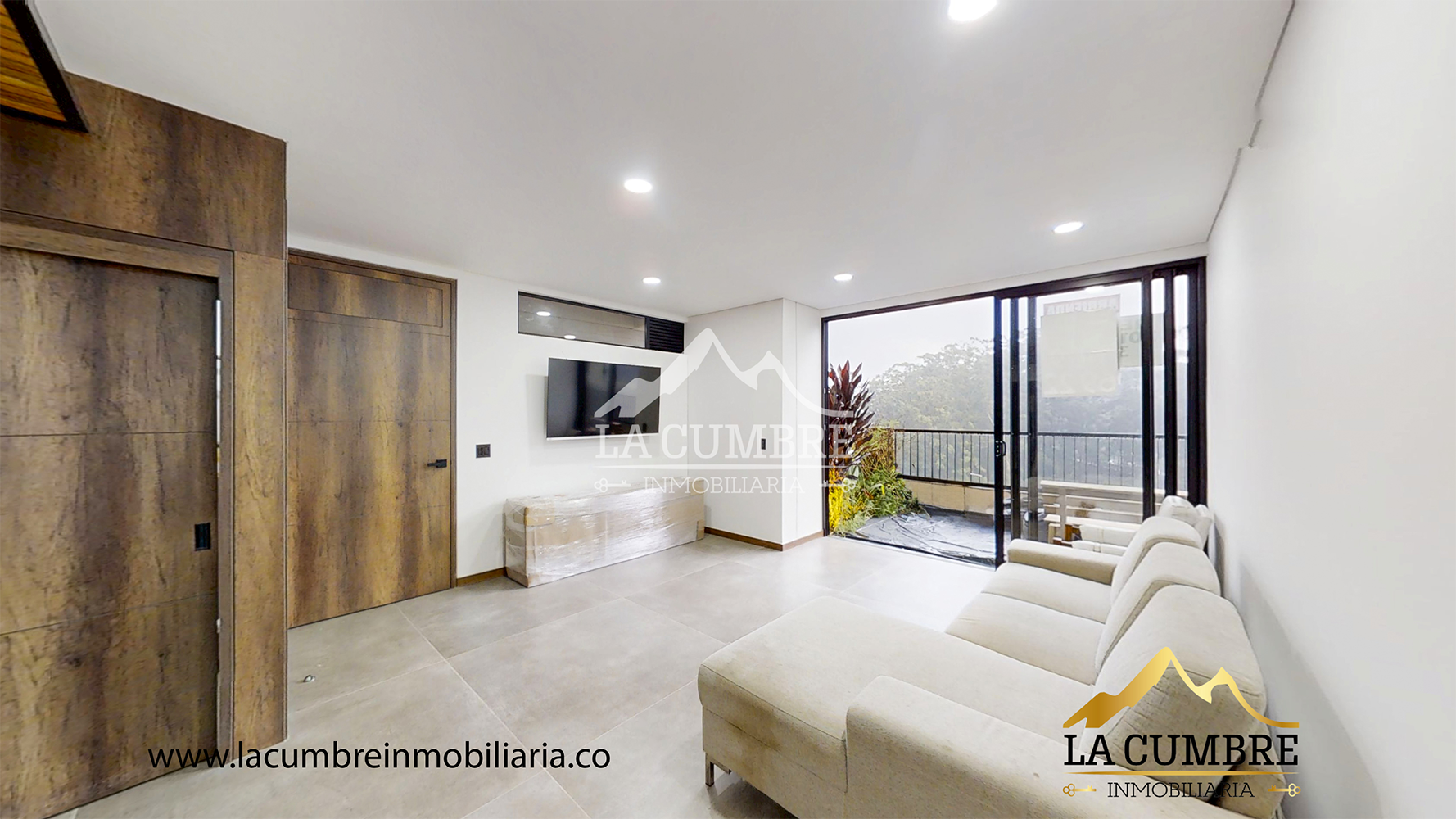 Apartamento en arriendo en Altos Del Poblado, Medellín · foto 3 de 13