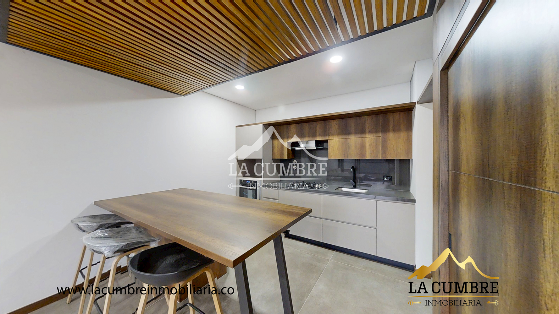 Apartamento en arriendo en Altos Del Poblado, Medellín · foto 5 de 13