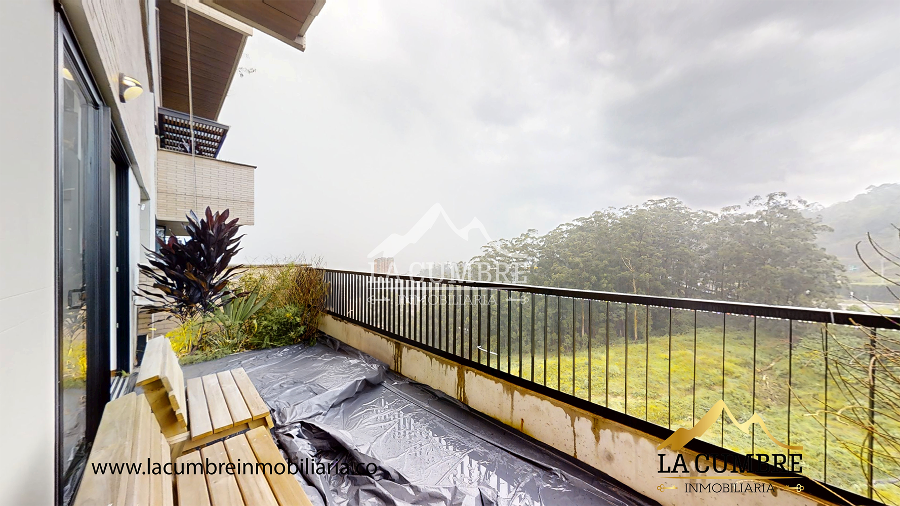 Apartamento en arriendo en Altos Del Poblado, Medellín · foto 9 de 13