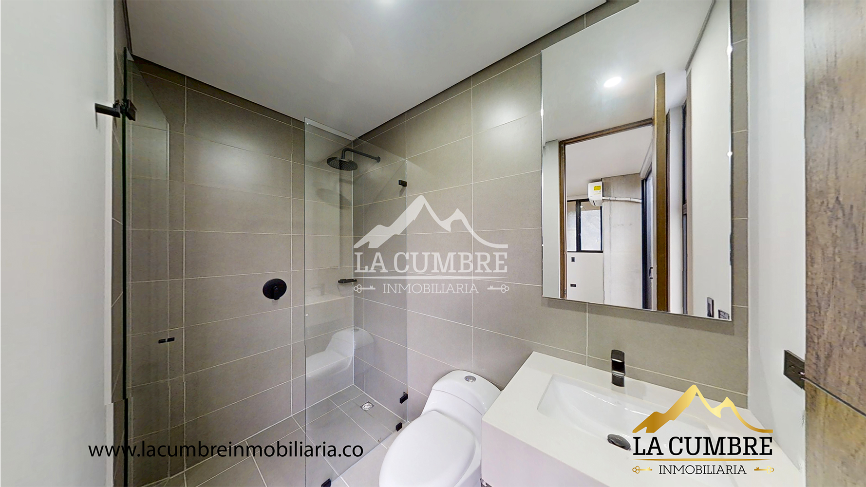 Apartamento en arriendo en Altos Del Poblado, Medellín · foto 11 de 13