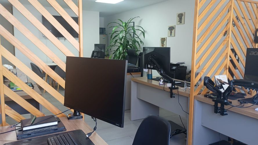 Oficina en venta en Los Alpes, Pereira, 45 m² · foto 2 de 4