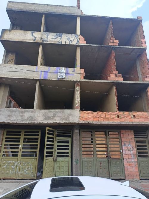 Casa de 16 alcobas en venta en El Hato, Funza, 110 m² · foto 3 de 21
