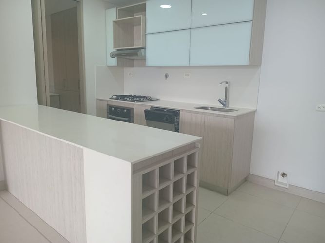 Apartamento de 3 alcobas en arriendo en El Poblado, Medellín, 135 m² · foto 6 de 20