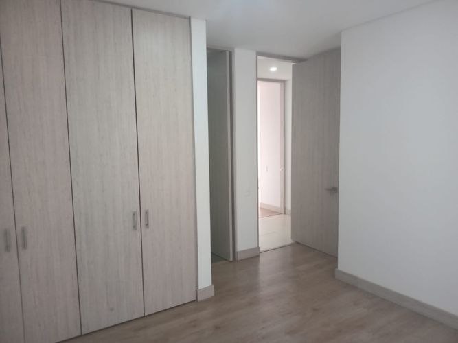 Apartamento de 3 alcobas en arriendo en El Poblado, Medellín, 135 m² · foto 10 de 20