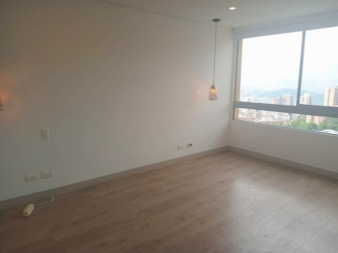 Apartamento de 3 alcobas en arriendo en El Poblado, Medellín, 135 m² · foto 12 de 20