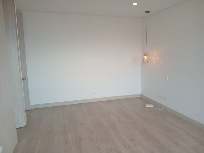 Apartamento de 3 alcobas en arriendo en El Poblado, Medellín, 135 m² · foto 13 de 20