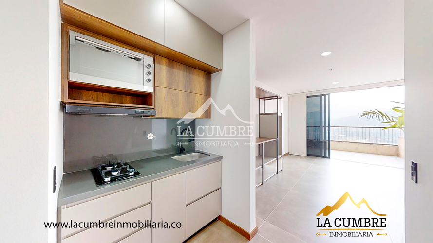 Apartamento en venta en Altos Del Poblado, Medellín · foto 7 de 12