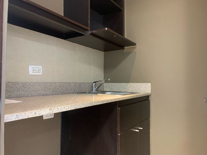 Oficina en arriendo en El Poblado, Medellín, 45 m² · foto 8 de 9